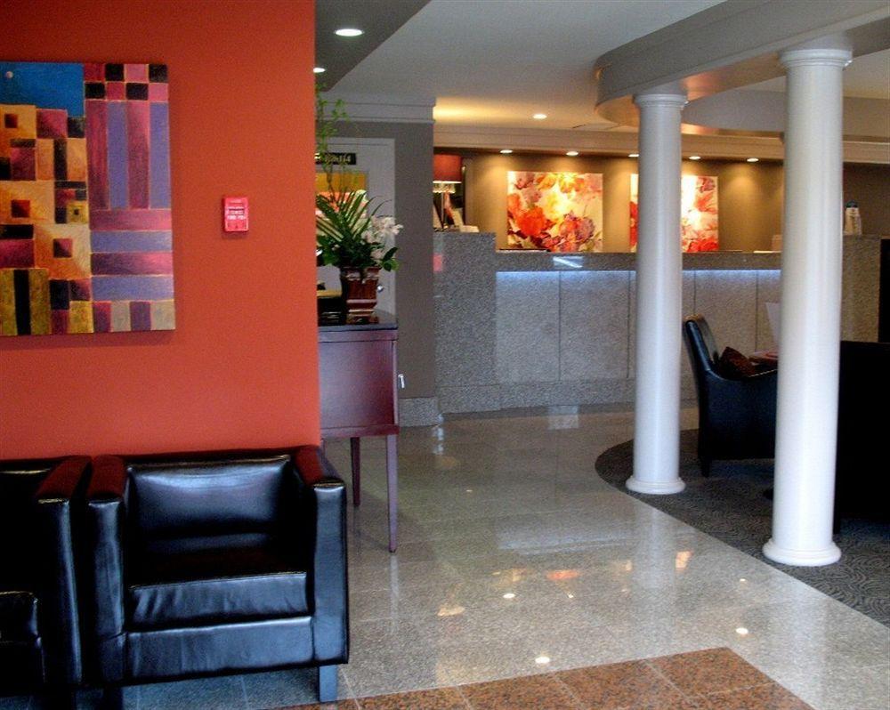 Helm'S Inn Виктория Екстериор снимка